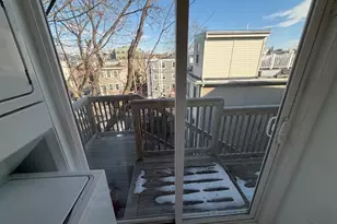 130 W 8th St, Boston, MA 02127 - Photo 33