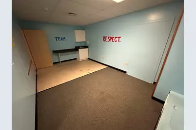 180 Westfield St #A, West Springfield, MA 01089 - Photo 5