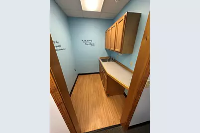 180 Westfield St #A, West Springfield, MA 01089 - Photo 9