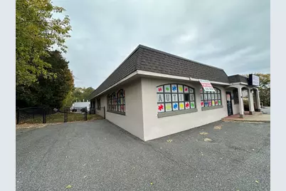 180 Westfield St #A, West Springfield, MA 01089 - Photo 3