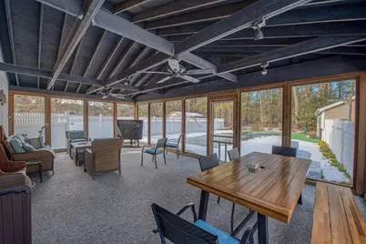 27 Pinecrest Dr, Taunton, MA 02780 - Photo 5