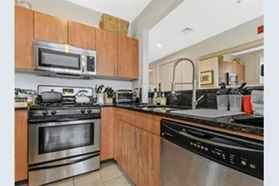 2025 Commonwealth Avenue #5, Boston, MA 02135 - Photo 5