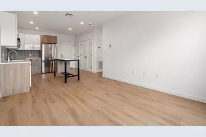 40 Centre St #506, Brookline, MA 02446 - Photo 3