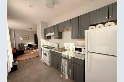 70 Russell St #6, Worcester, MA 01609 - Photo 1