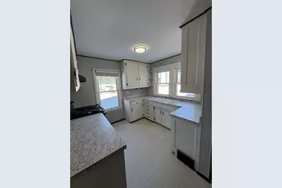 261 Litchfield St, Leominster, MA 01453 - Photo 5