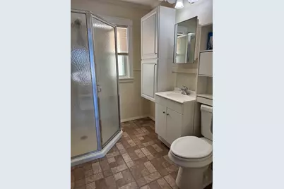 261 Litchfield St, Leominster, MA 01453 - Photo 9