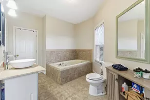 13 Knowlton St, Boston, MA 02127 - Photo 7