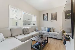 13 Knowlton St, Boston, MA 02127 - Photo 17