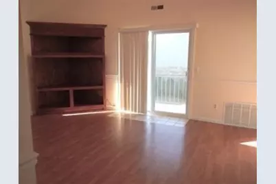 64 Tennis Plaza Rd #2, Dracut, MA 01826 - Photo 3