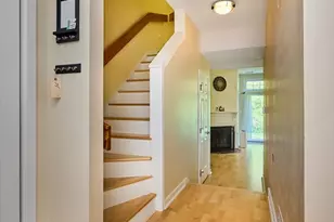 75 Amity Pl, Amherst, MA 01002 - Photo 13