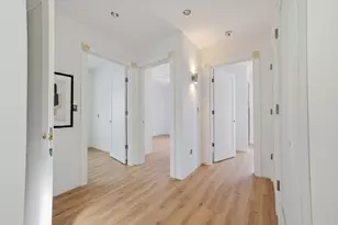 1035 Commonwealth Ave, Boston, MA 02215 - Photo 11