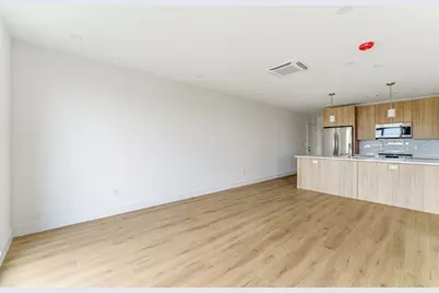 1035 Commonwealth Ave #502, Boston, MA 02215 - Photo 5