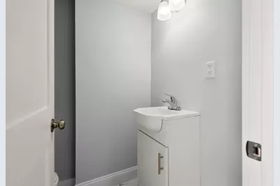 119 Pebble St, Fall River, MA 02721 - Photo 33