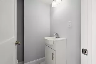 119 Pebble St, Fall River, MA 02721 - Photo 33