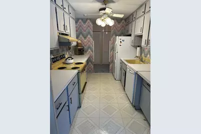 234 Nesmith St #8, Lowell, MA 01852 - Photo 3