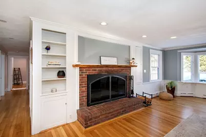 32 Bay View Ave, Plymouth, MA 02360 - Photo 7