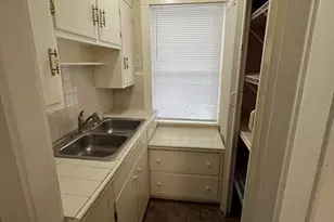 39 Burt St, Berkley, MA 02779 - Photo 5