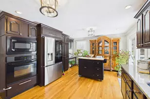 23 Elmwood Dr, Berkley, MA 02779 - Photo 7