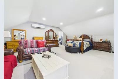 23 Elmwood Dr, Berkley, MA 02779 - Photo 23