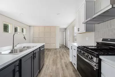 460 Collins Street #6, Attleboro, MA 02703 - Photo 13