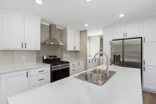 460 Collins St, Attleboro, MA 02703 - Photo 17