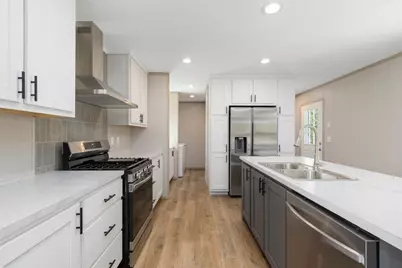 460 Collins Street #6, Attleboro, MA 02703 - Photo 13