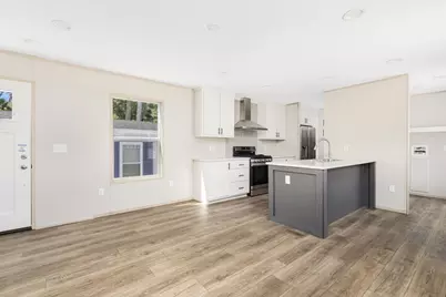 460 Collins Street #6, Attleboro, MA 02703 - Photo 7