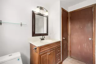 25 Laurelwood Ln, Springfield, MA 01128 - Photo 23