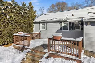 69 Coggeshall St, Dartmouth, MA 02747 - Photo 17