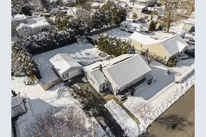 69 Coggeshall St, Dartmouth, MA 02747 - Photo 15