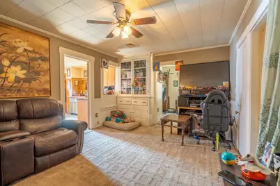 208 Laurel St, Fitchburg, MA 01420 - Photo 21