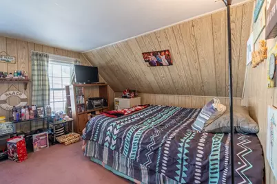 208 Laurel St, Fitchburg, MA 01420 - Photo 15