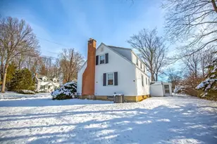 11 Nevins Ave, Longmeadow, MA 01106 - Photo 5