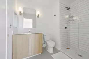 1035 Commonwealth Ave, Boston, MA 02215 - Photo 9