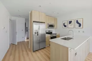 1035 Commonwealth Ave, Boston, MA 02215 - Photo 3