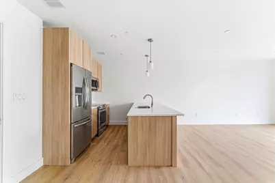 1035 Commonwealth Ave #306, Boston, MA 02215 - Photo 3
