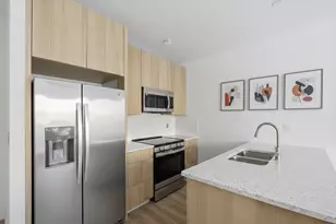 1035 Commonwealth Ave, Boston, MA 02215 - Photo 1