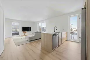 1035 Commonwealth Ave, Boston, MA 02215 - Photo 1