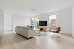 1035 Commonwealth Ave, Boston, MA 02215 - Photo 5