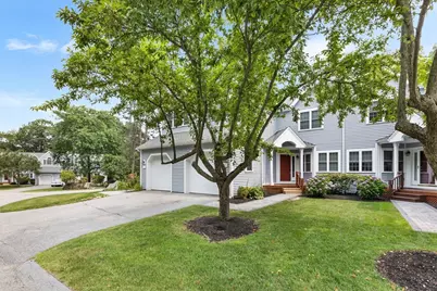 3 Arborwood Dr #3, Burlington, MA 01803 - Photo 3