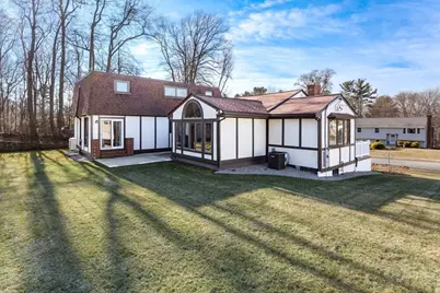 201 Crossfield Road, Franklin, MA 02038 - Photo 7