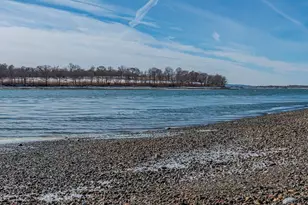 102 Edgewater Rd, Hull, MA 02045 - Photo 3