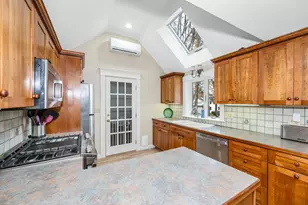 856 Main St, Reading, MA 01867 - Photo 11