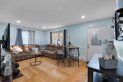 423 Lincoln Rd Ext, Barnstable, MA 02601 - Photo 5