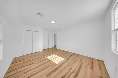 11 Willet St #B, Quincy, MA 02170 - Photo 9