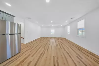 11 Willet St #B, Quincy, MA 02170 - Photo 3