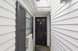 363 Eliot St, Ashland, MA 01721 - Photo 9