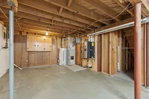 65 Helena St, Leominster, MA 01453 - Photo 33