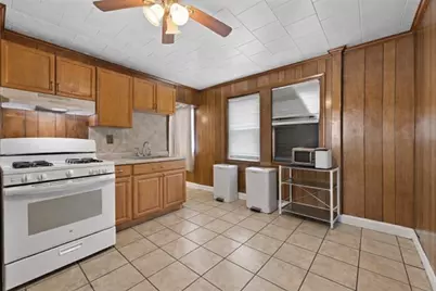 19 Heath St, Everett, MA 02149 - Photo 11