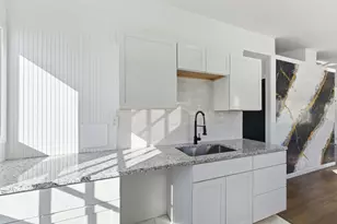 37 Sun Valley Rd, Holyoke, MA 01040 - Photo 9